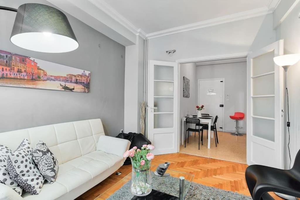2Bdr Olympianzeus Apt With Netflix Athen Eksteriør billede