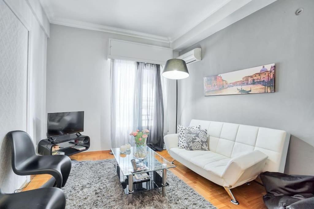 2Bdr Olympianzeus Apt With Netflix Athen Eksteriør billede