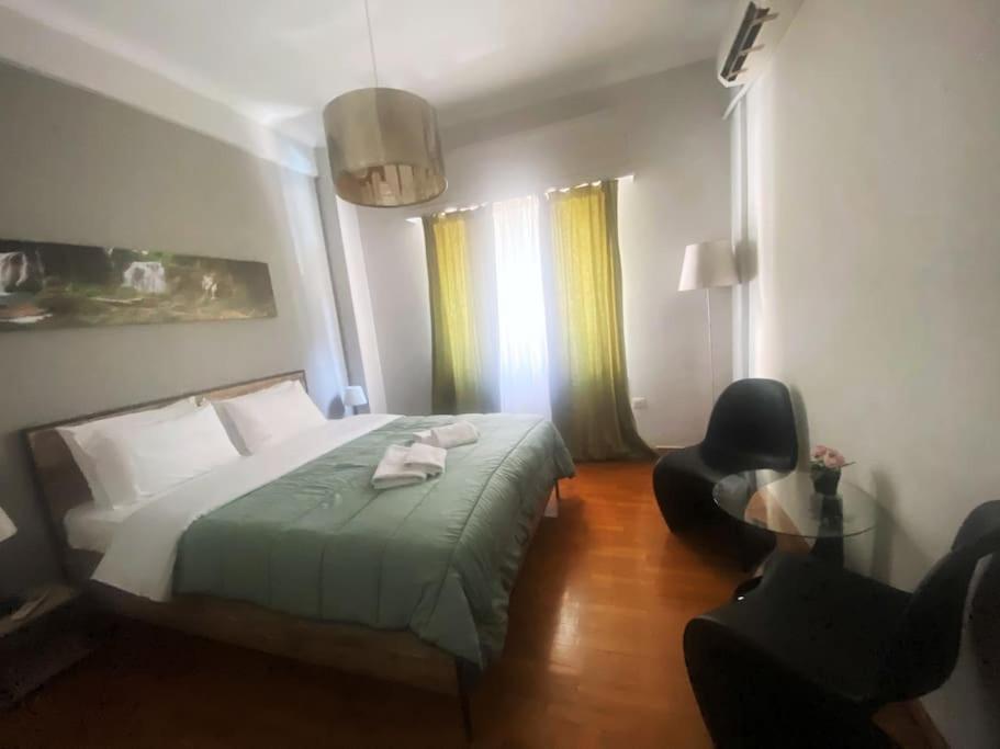 2Bdr Olympianzeus Apt With Netflix Athen Eksteriør billede